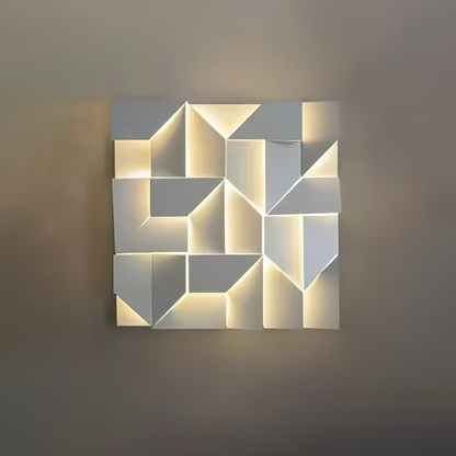 Shadows Wall Lamp