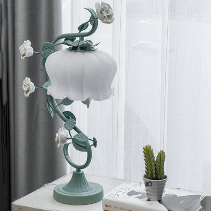 Aeyee Table Lamp