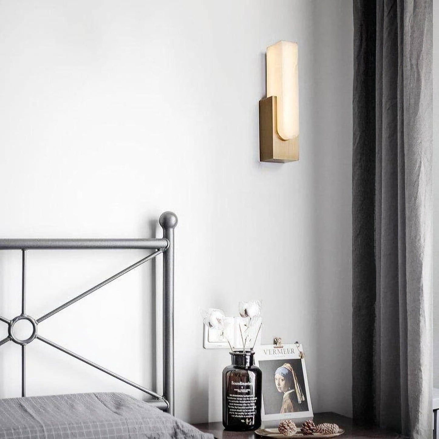 Agatha Alabaster Wall Lamp