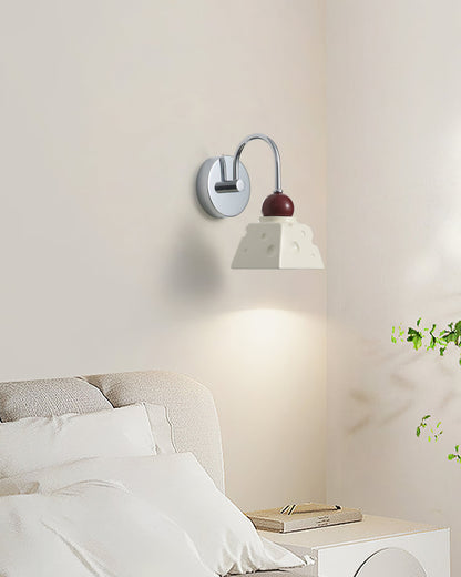 Alma Wall Light