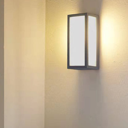 Amsel Outdoor Wall Lamp
