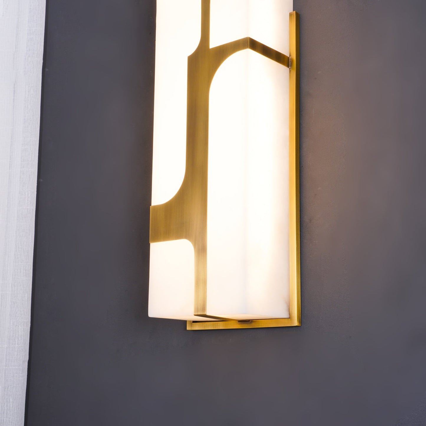 Ariel Alabaster Wall Lamp