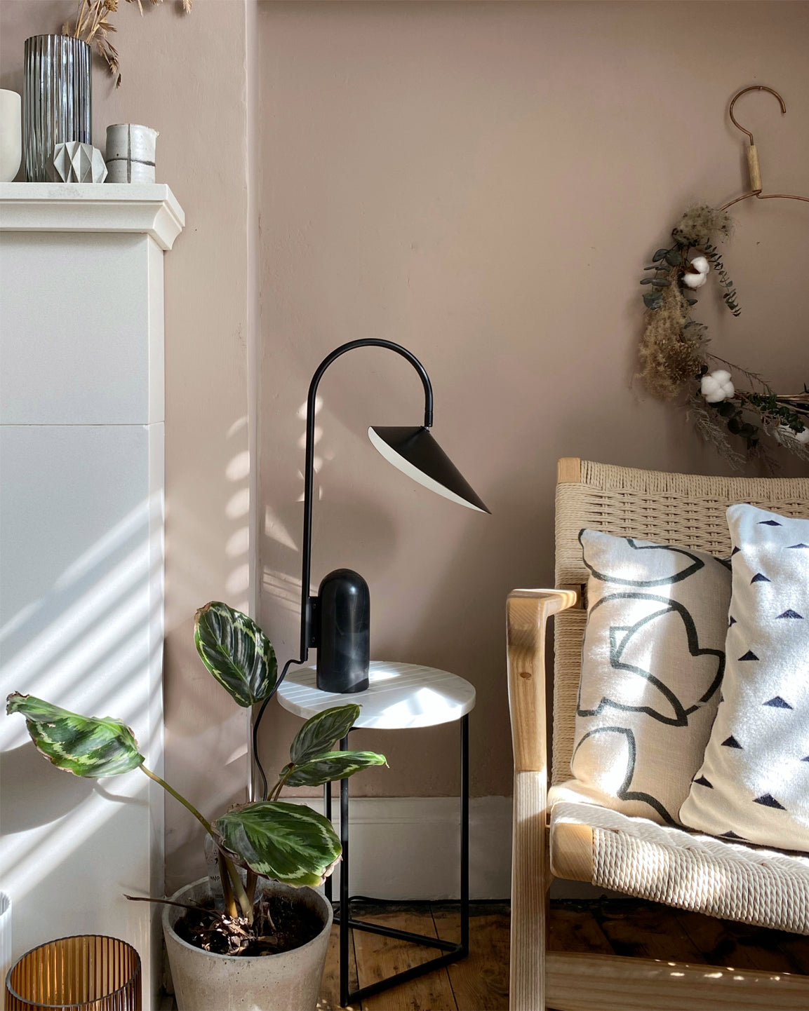 Mono Table Lamp