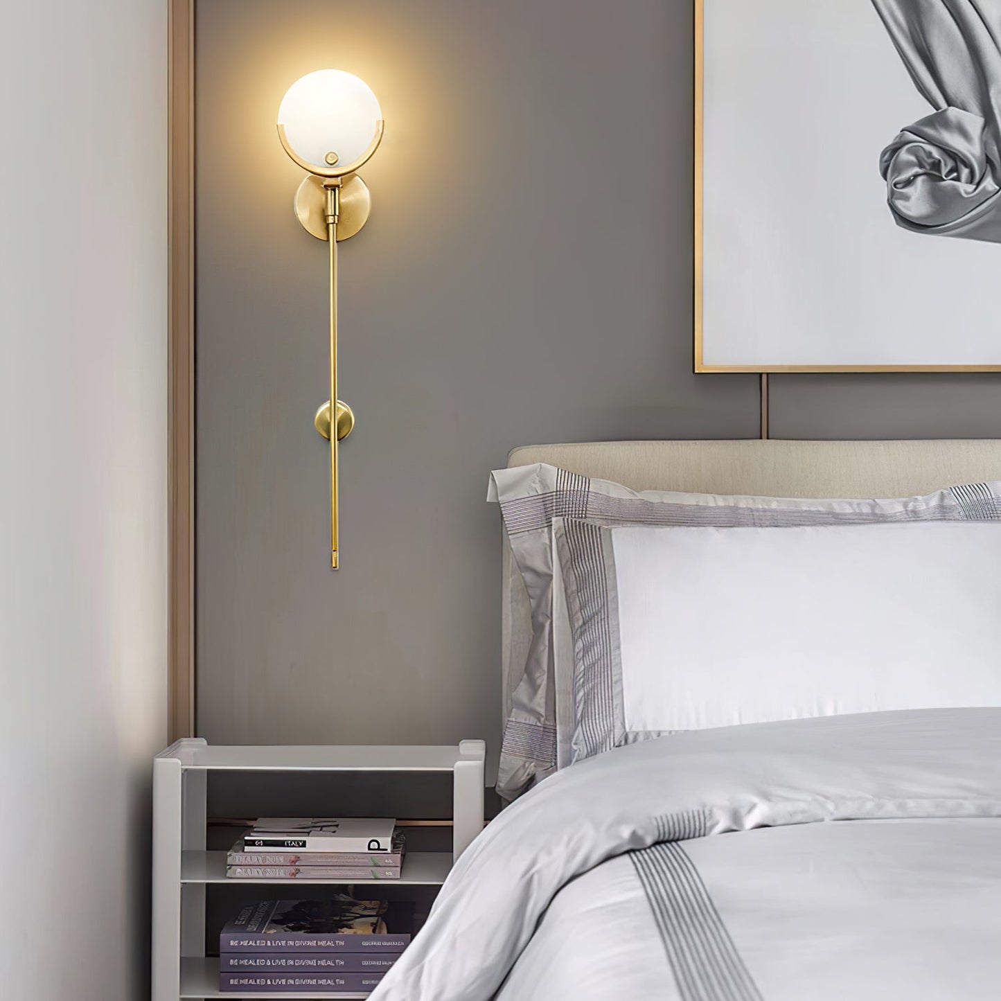 Ava Alabaster Brass Wall Lamp