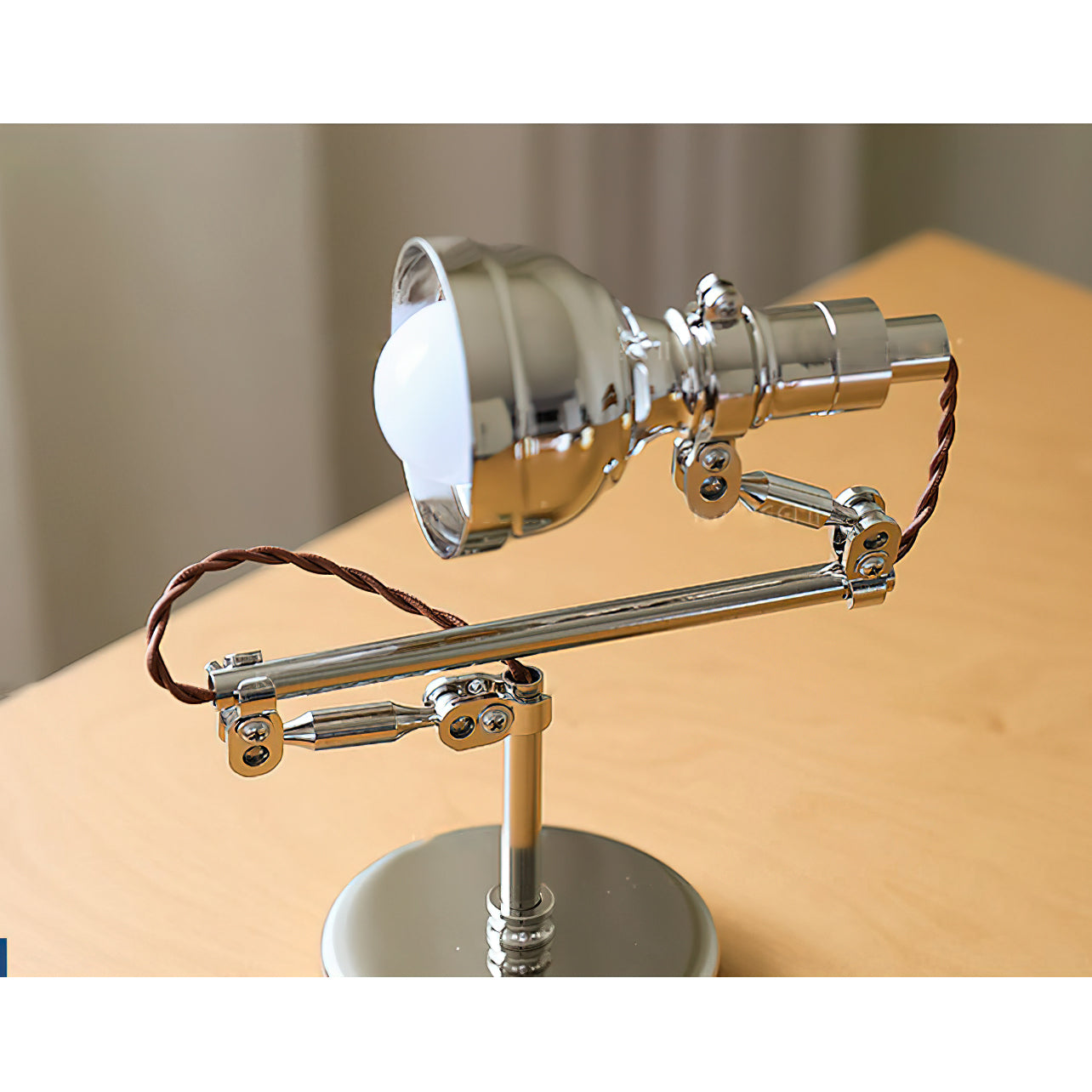 Avonni Swing Arm Wall Lamp