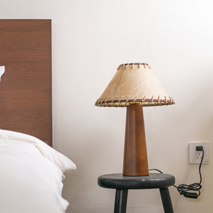 Basica Table Lamp