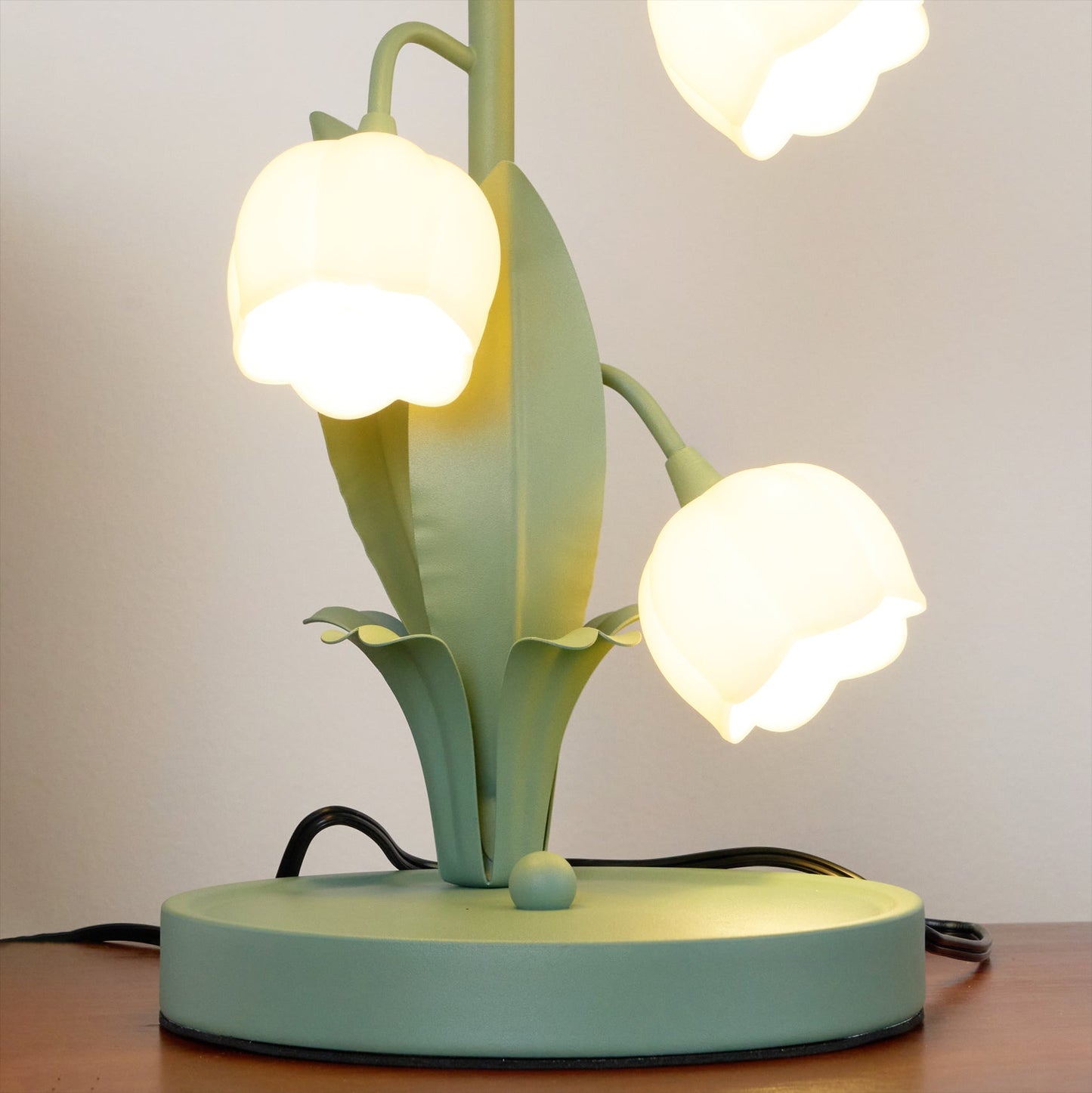 Bell Orchid Table Lamp