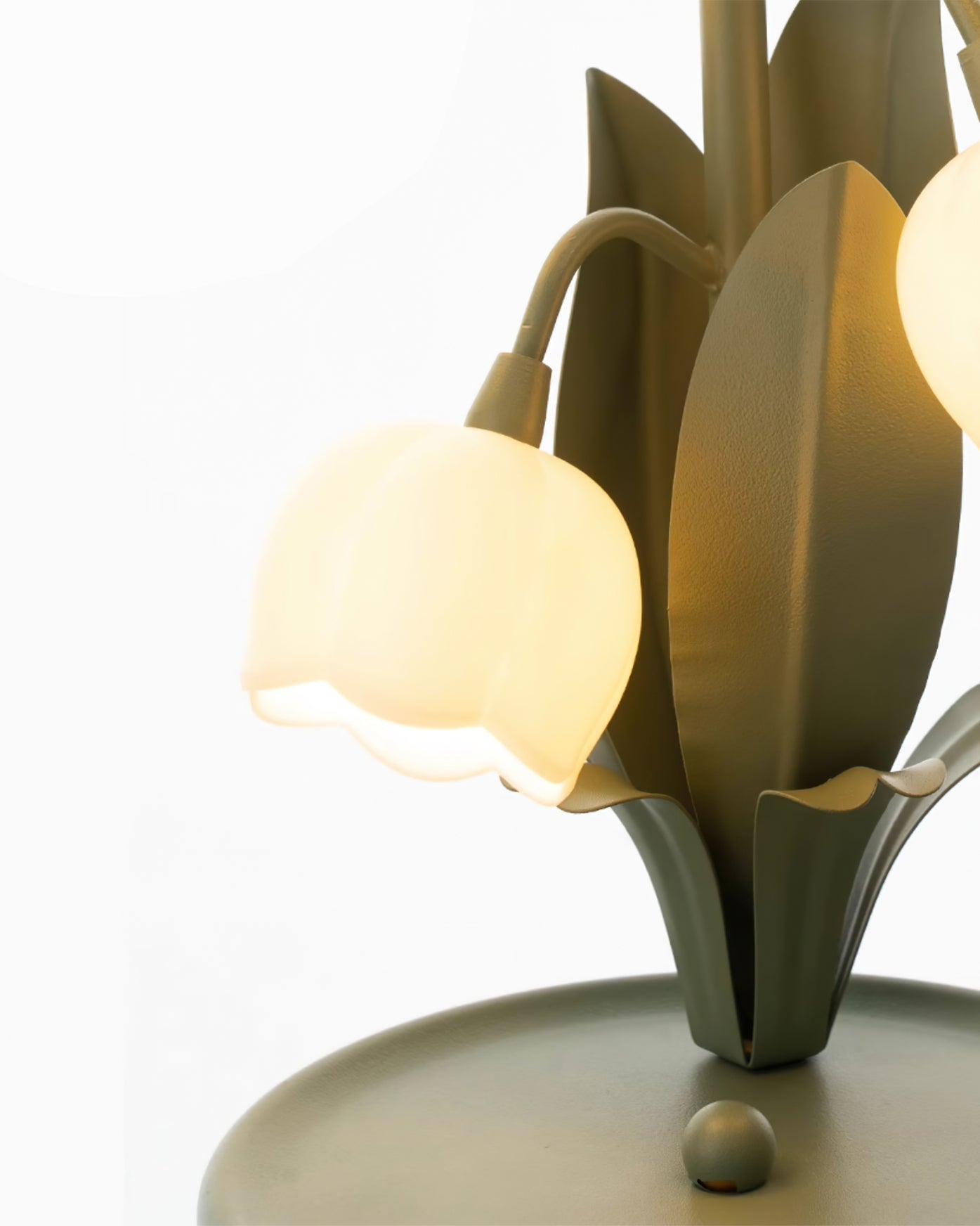 Bell Orchid Table Lamp