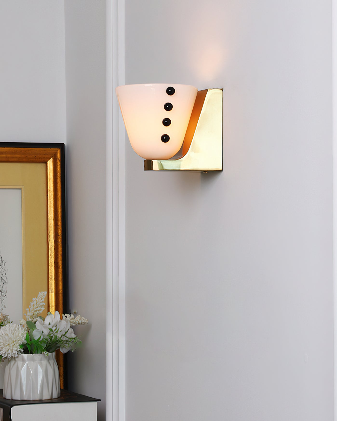 Berries Wall Lamp