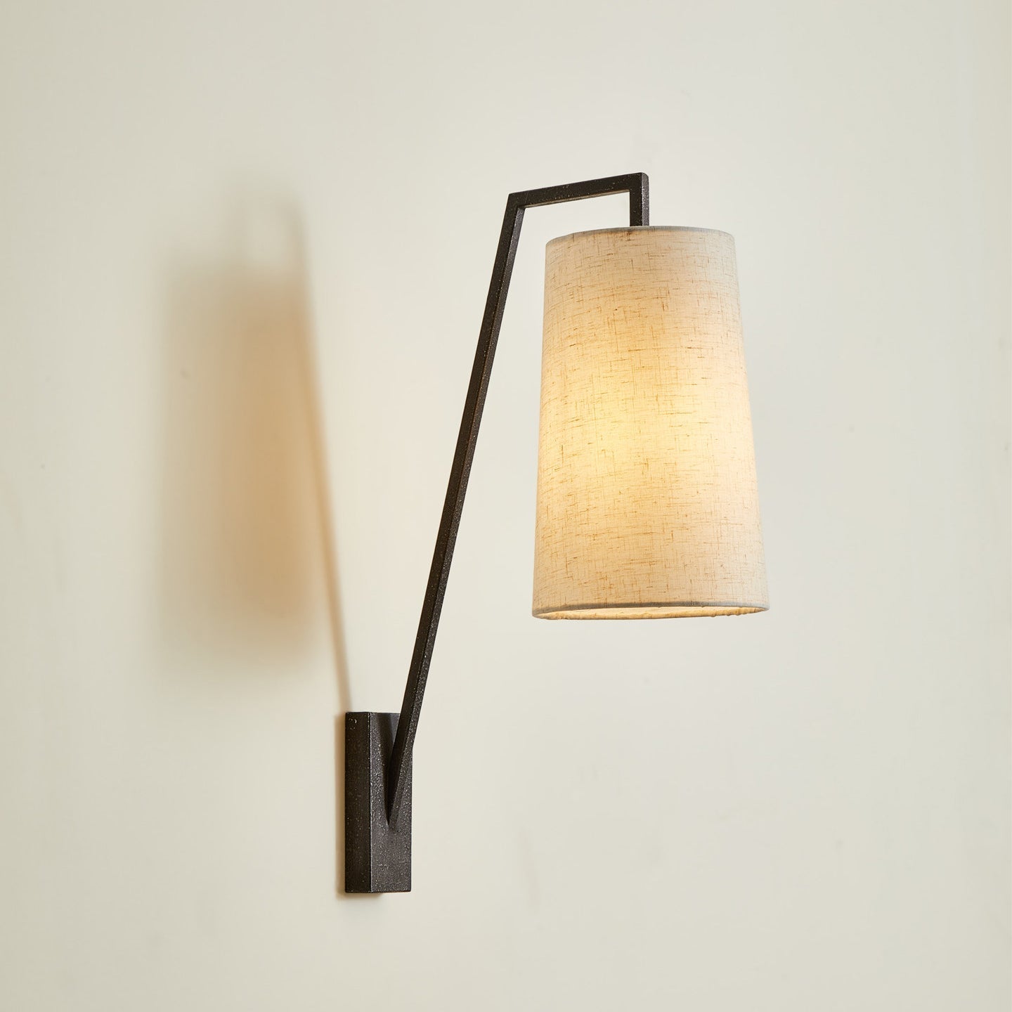 Bonny Wall Light
