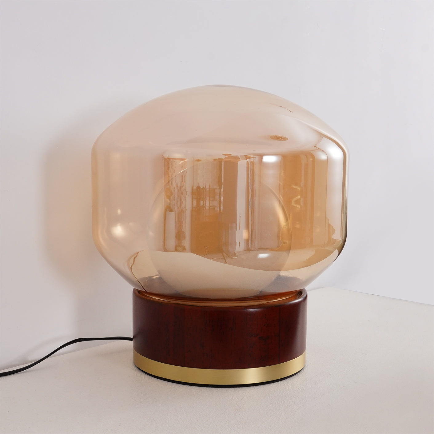 Boule Table Lamp