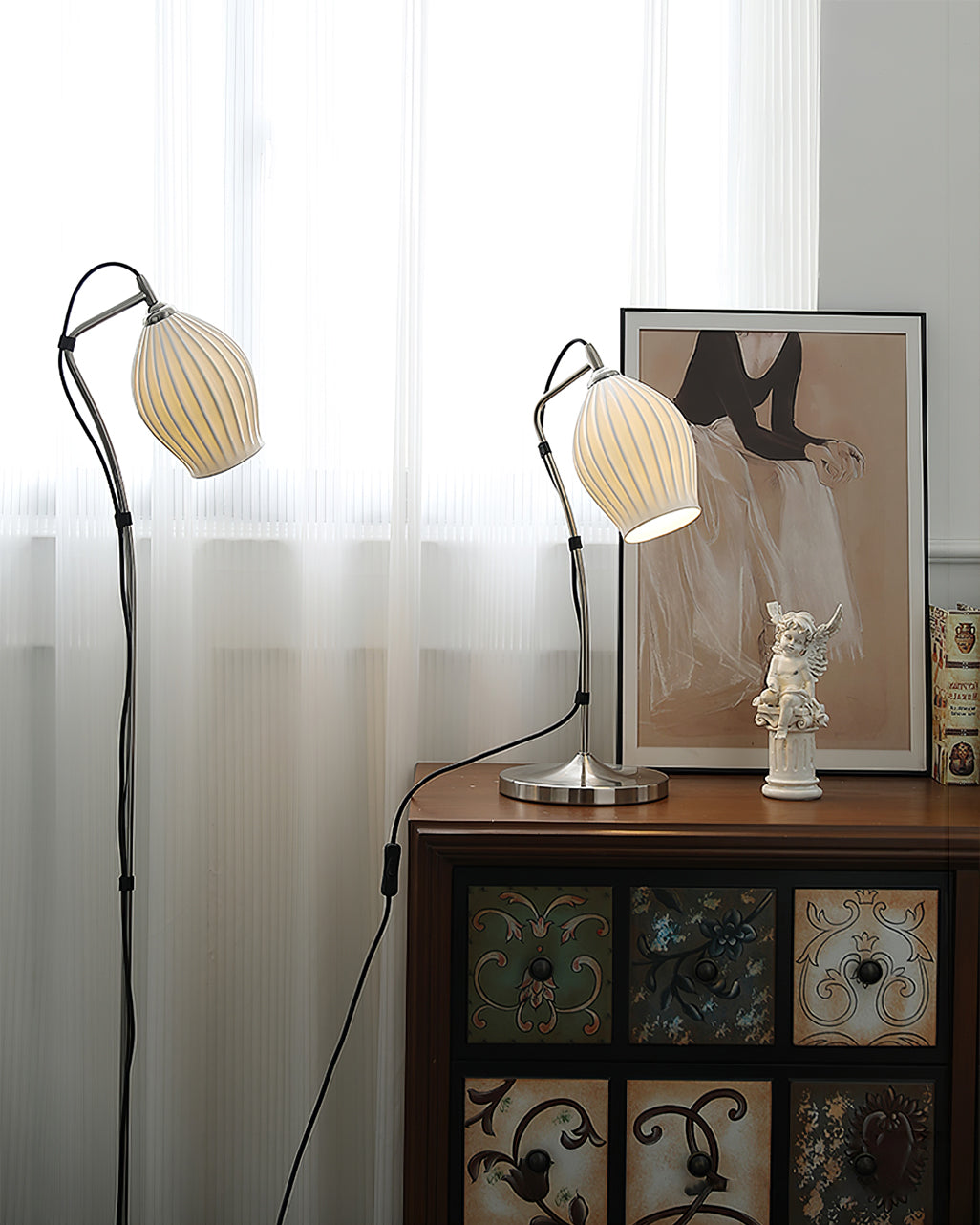 Ceramic Ribbed Floor Lamp