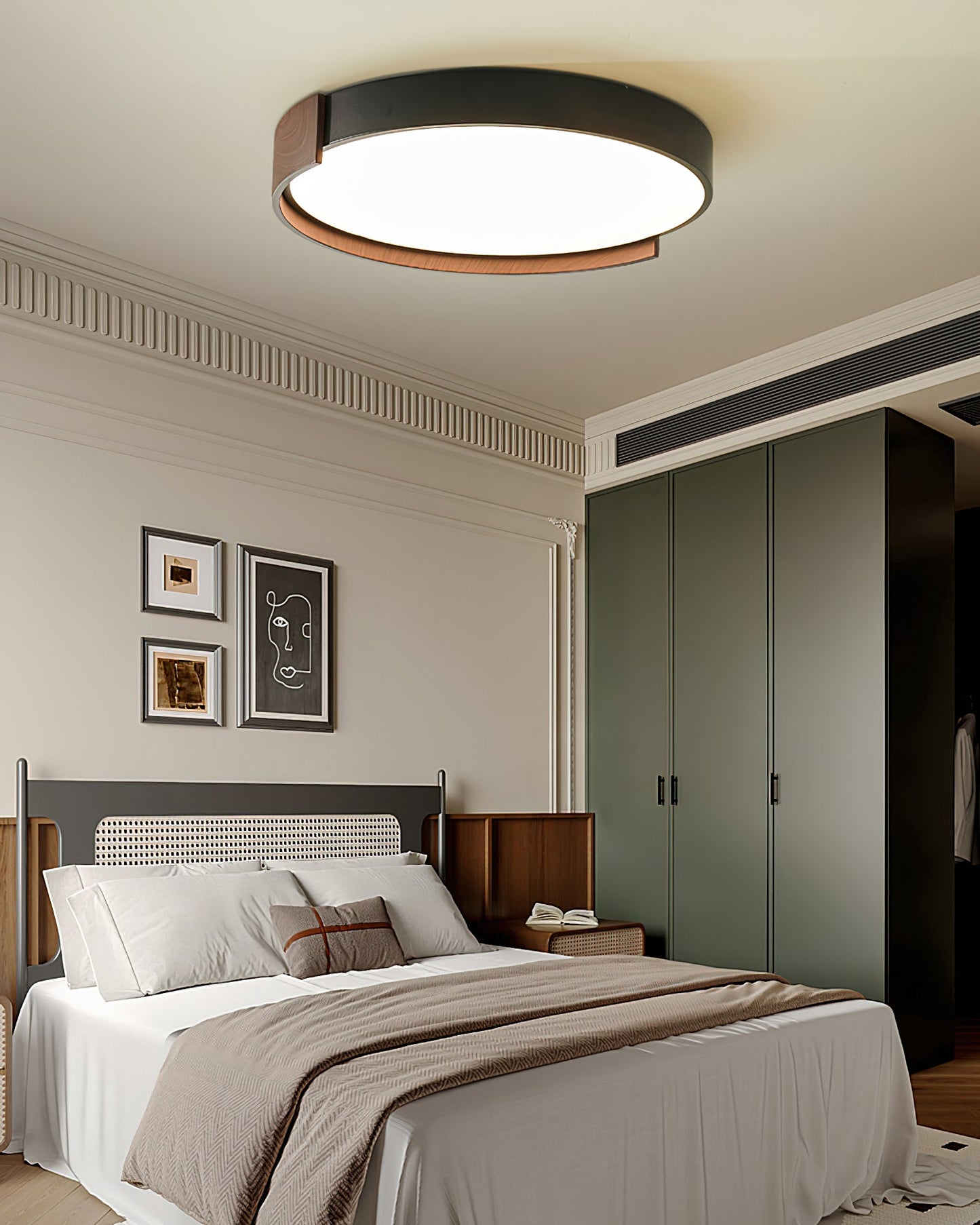 Claxy Ceiling Light