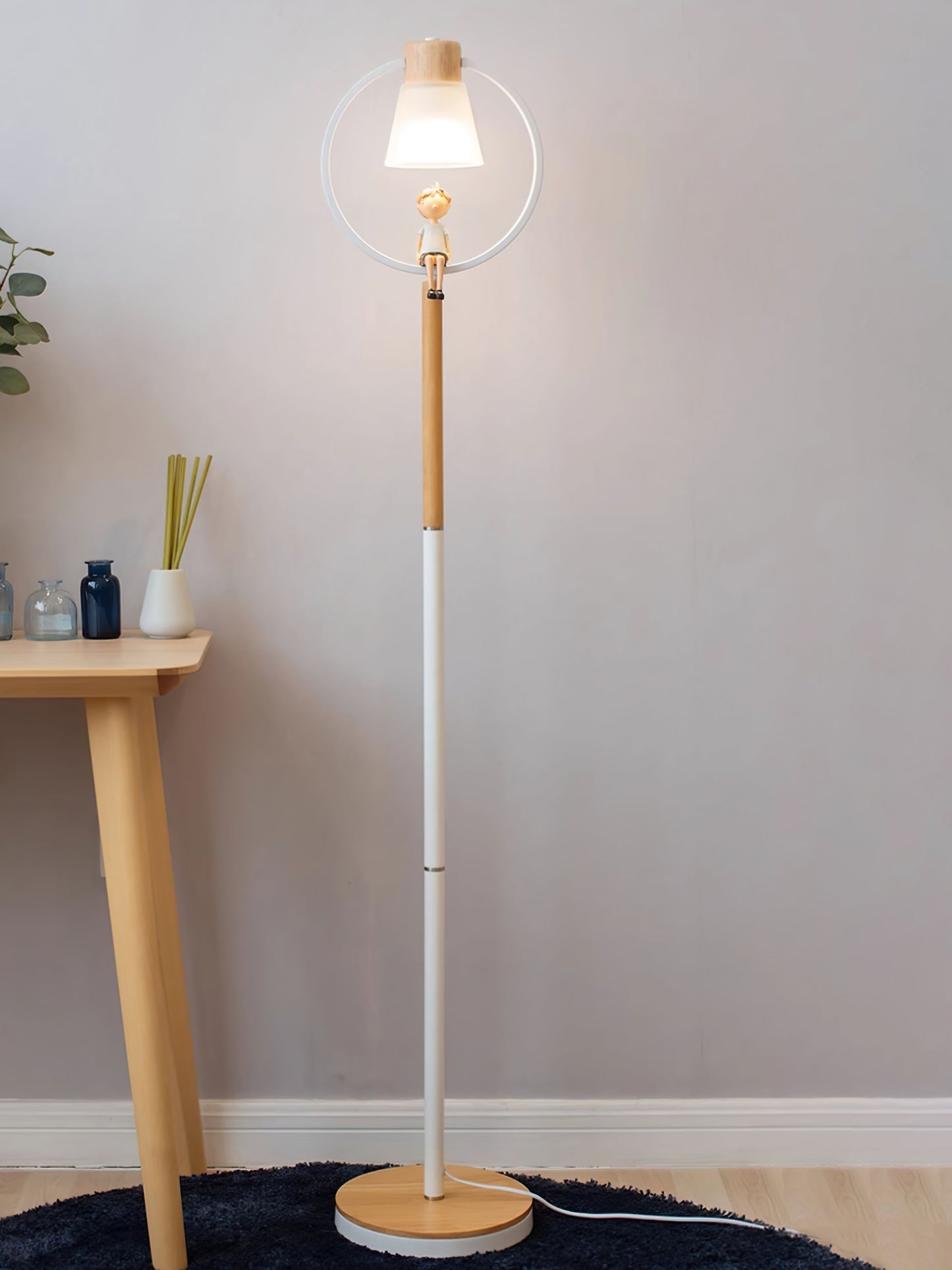 Cone Wood Floor Lamp