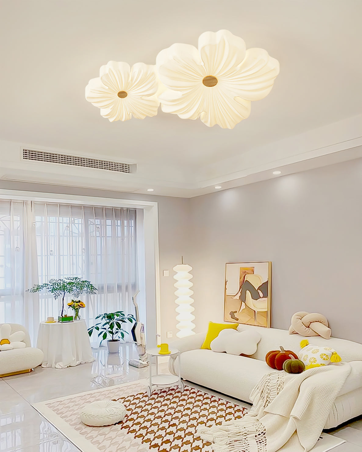 Cream Flower Ceiling Lamp