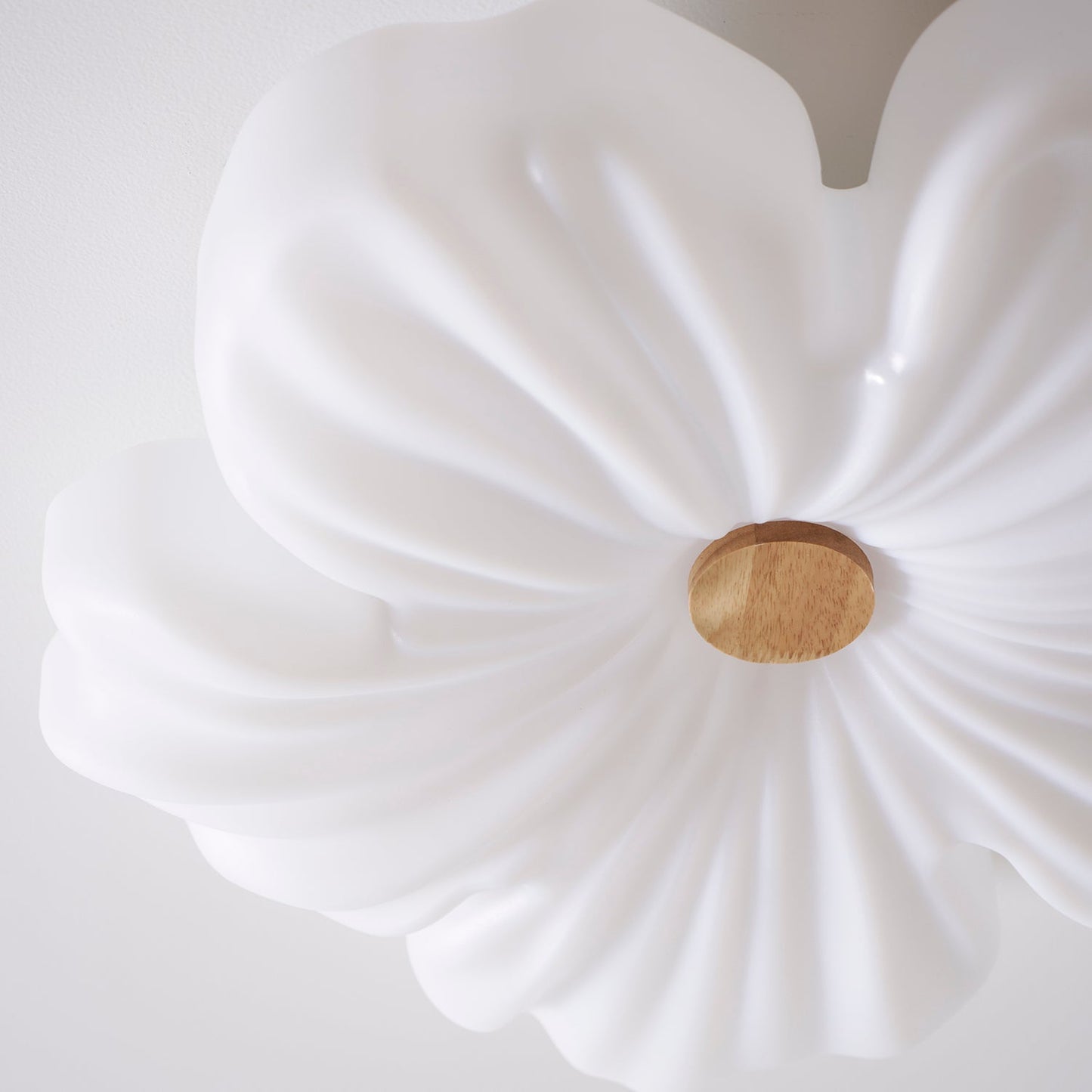 Cream Flower Ceiling Lamp