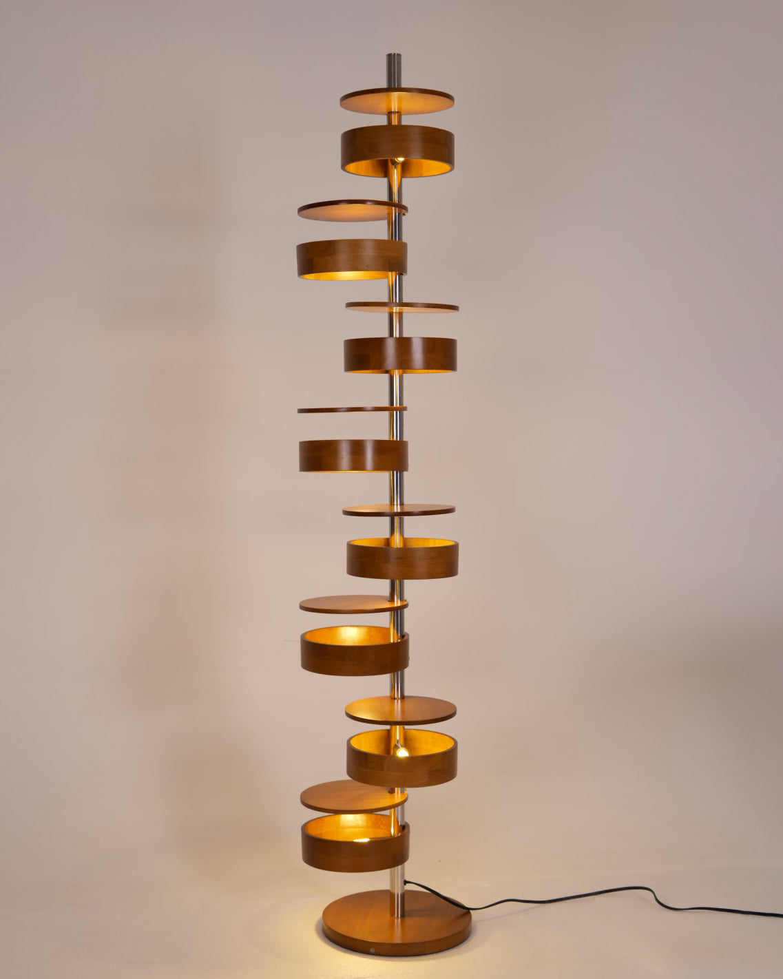 Cylindrical Flow Floor Lamp