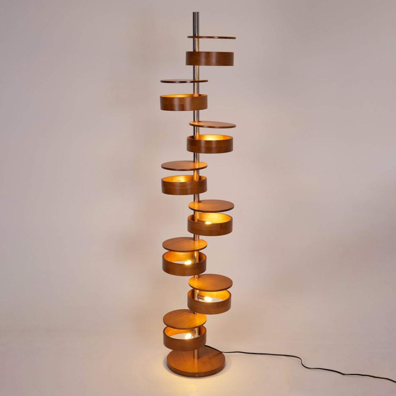 Cylindrical Flow Floor Lamp