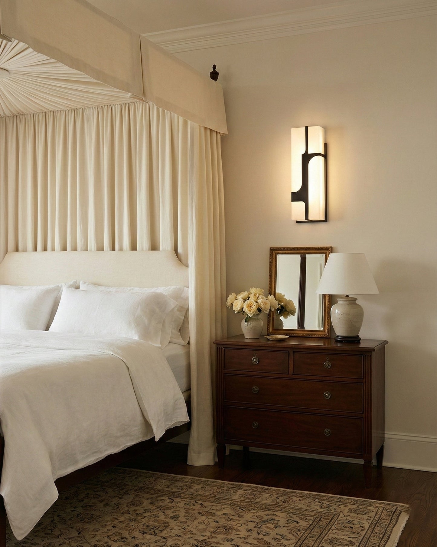 Ariel Alabaster Wall Lamp