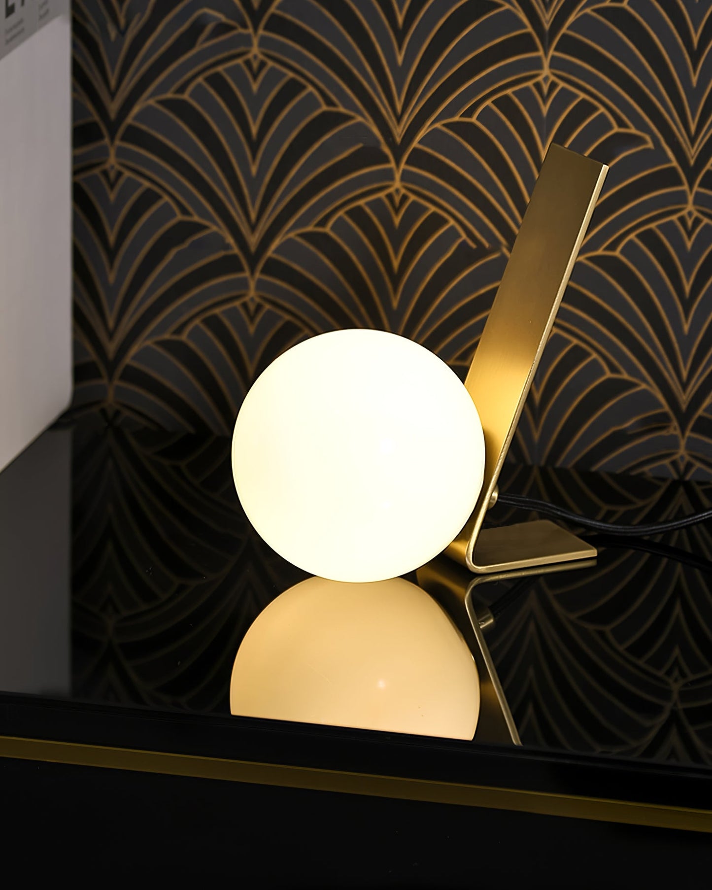 Daphne Table Lamp
