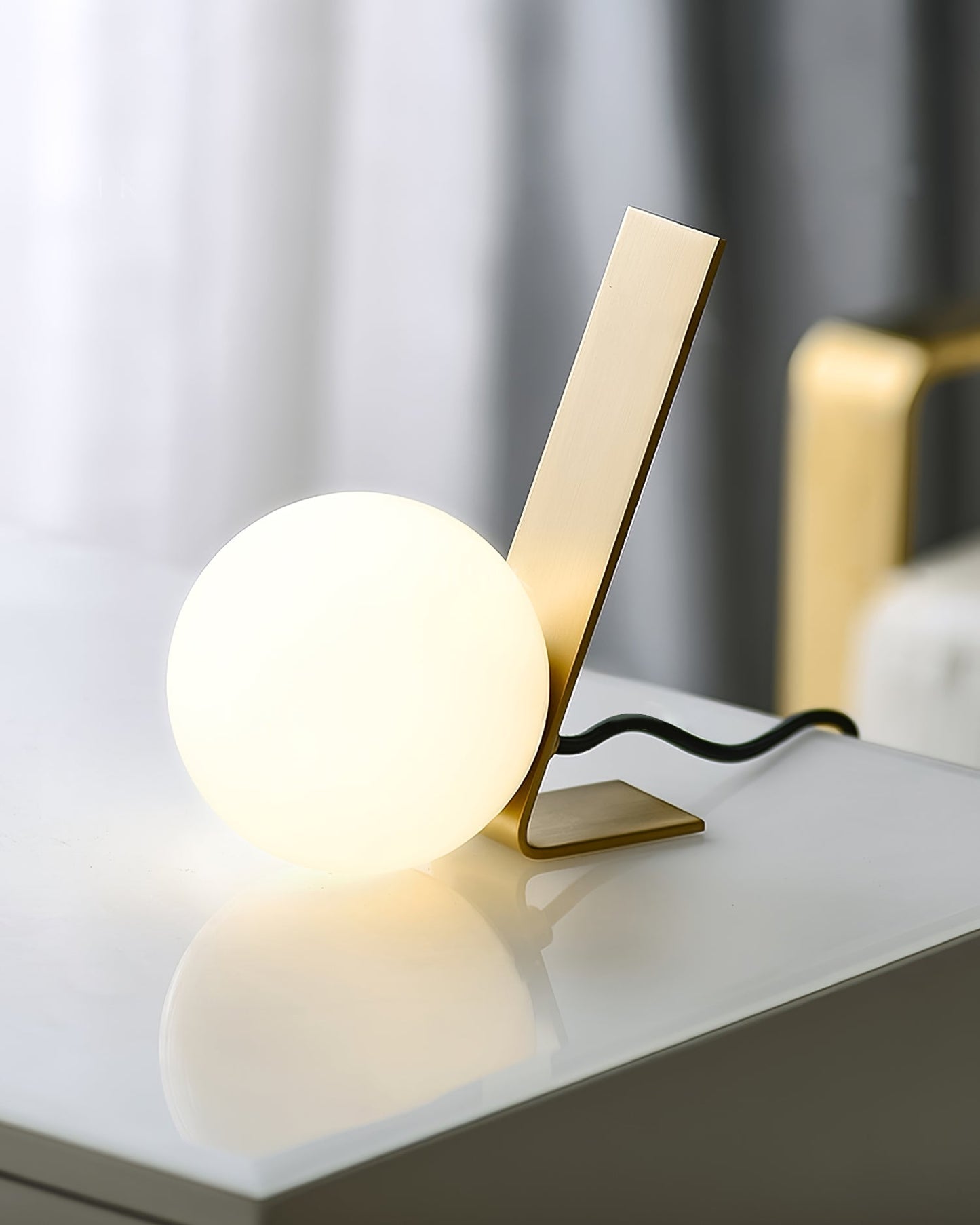 Daphne Table Lamp