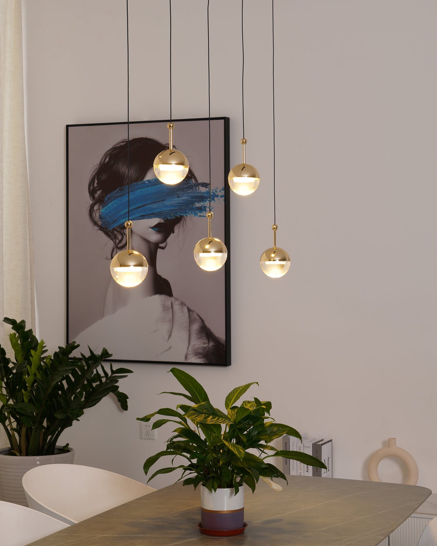 Stylish Ball Chandelier