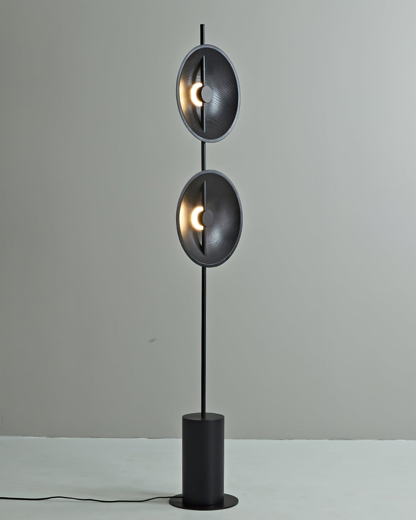 Eine Floor Lamp