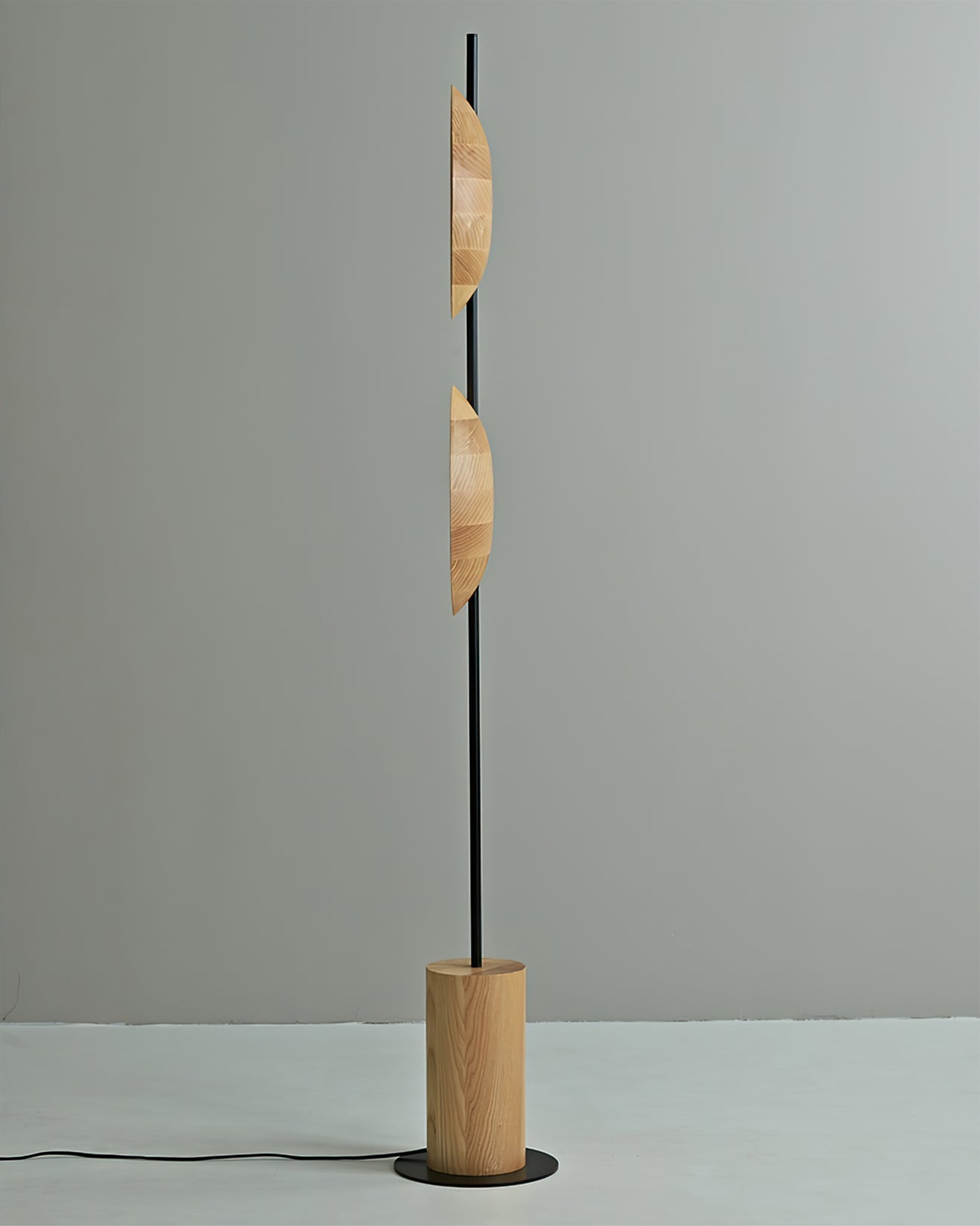Eine Floor Lamp