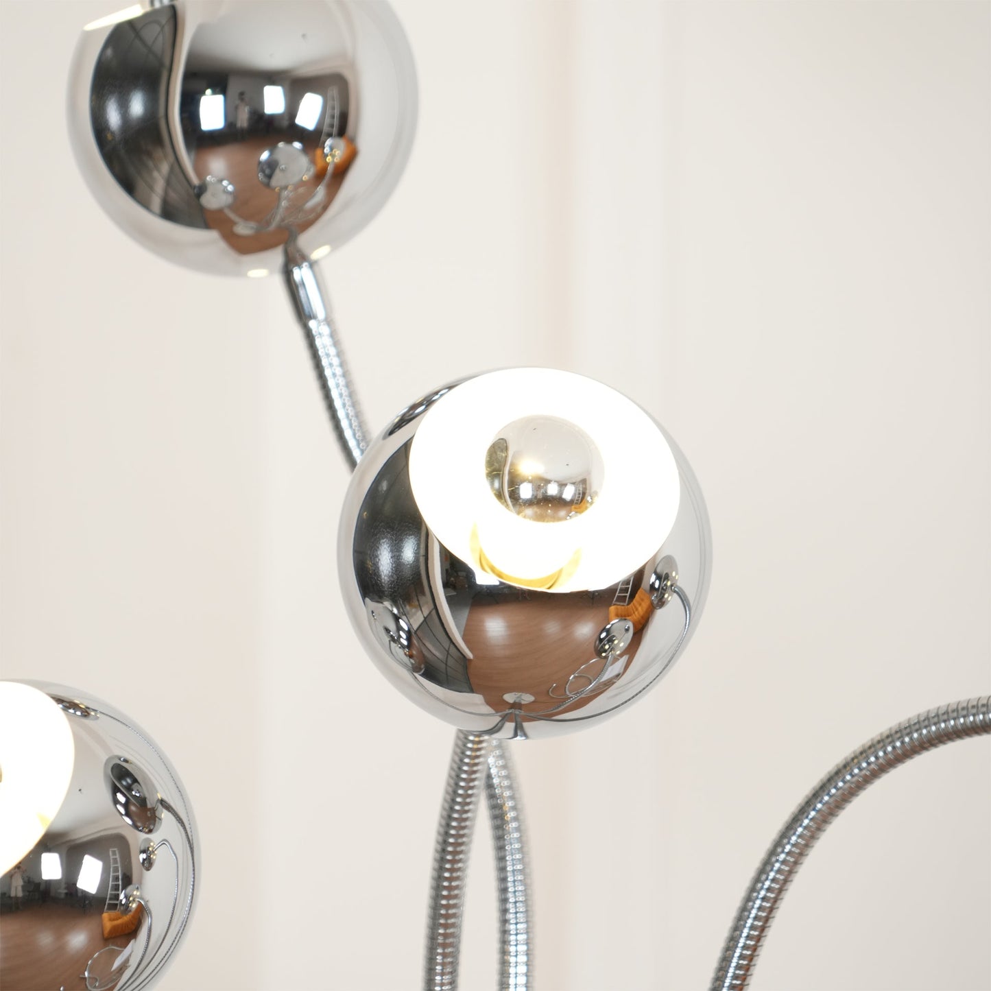 Eyeball Floor Lamp