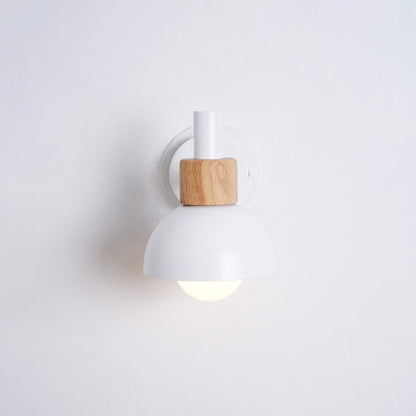 Fanta Wall Lamp