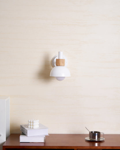 Fanta Wall Lamp