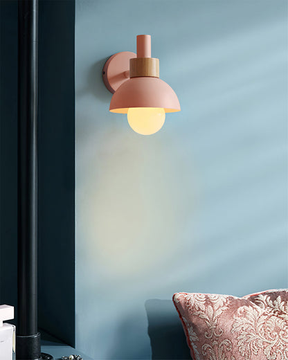 Fanta Wall Lamp
