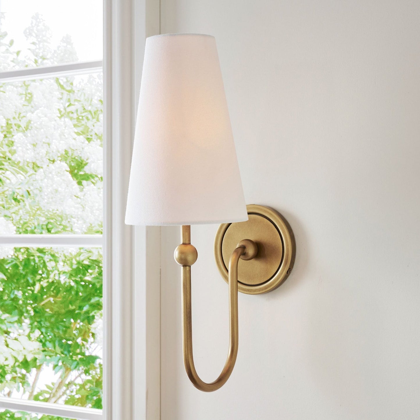 Farlane Wall Lamp