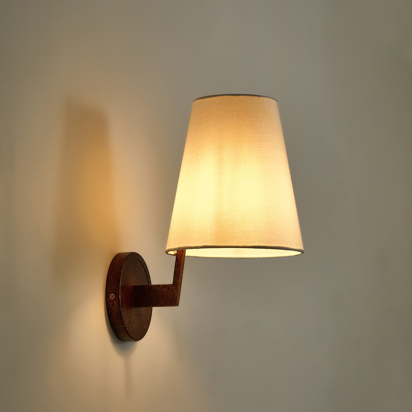 Finley Wall Lamp