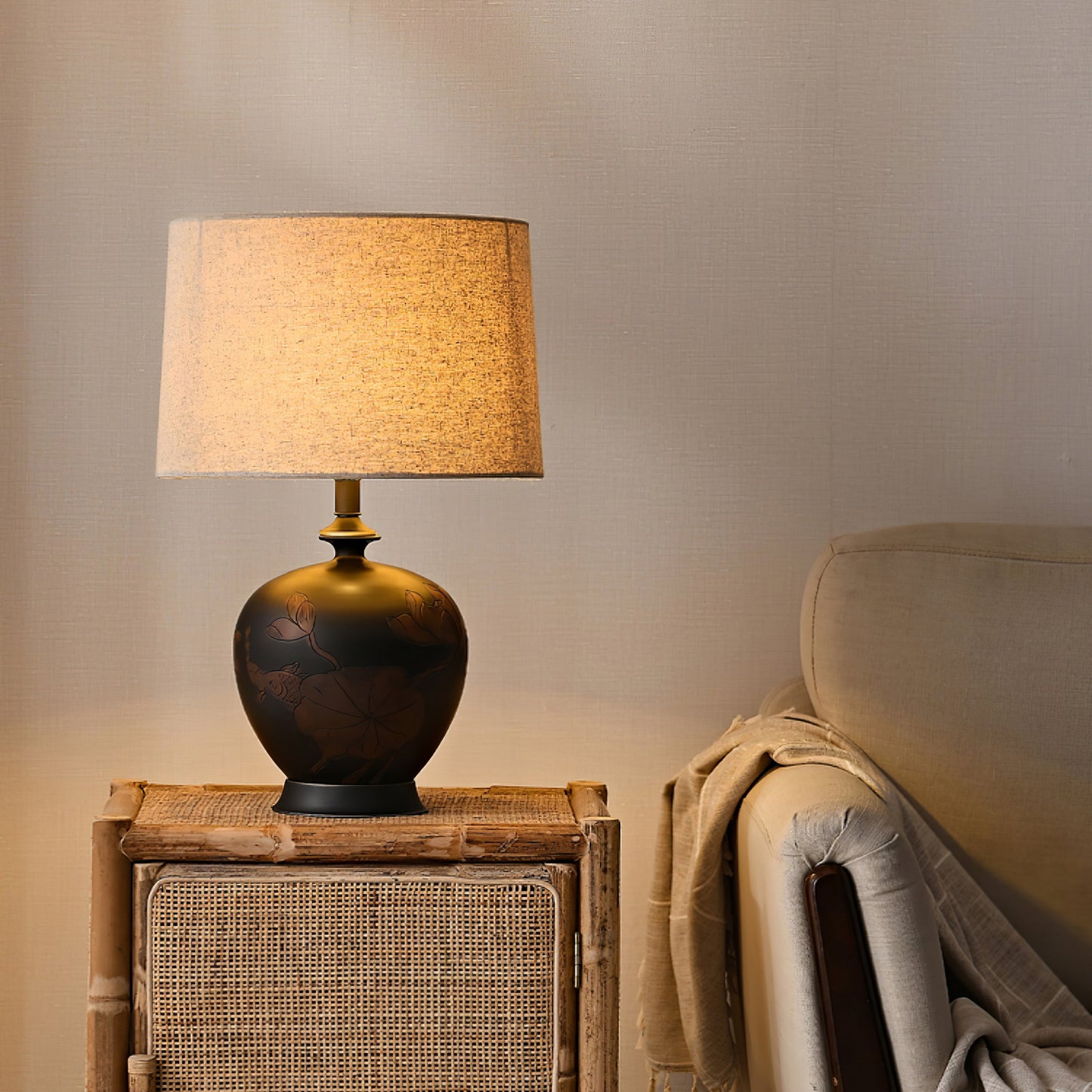 Fish Motif Ceramic Table Lamp