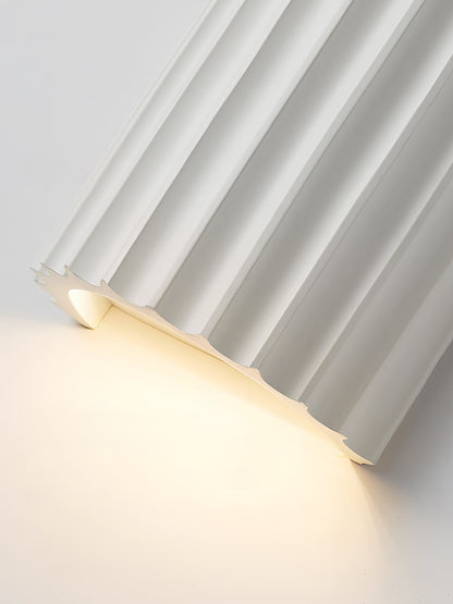 Fluted Resin Wall Lamp