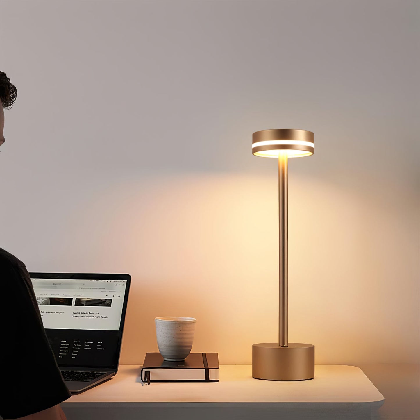 Funtaphanta LED Table lamp
