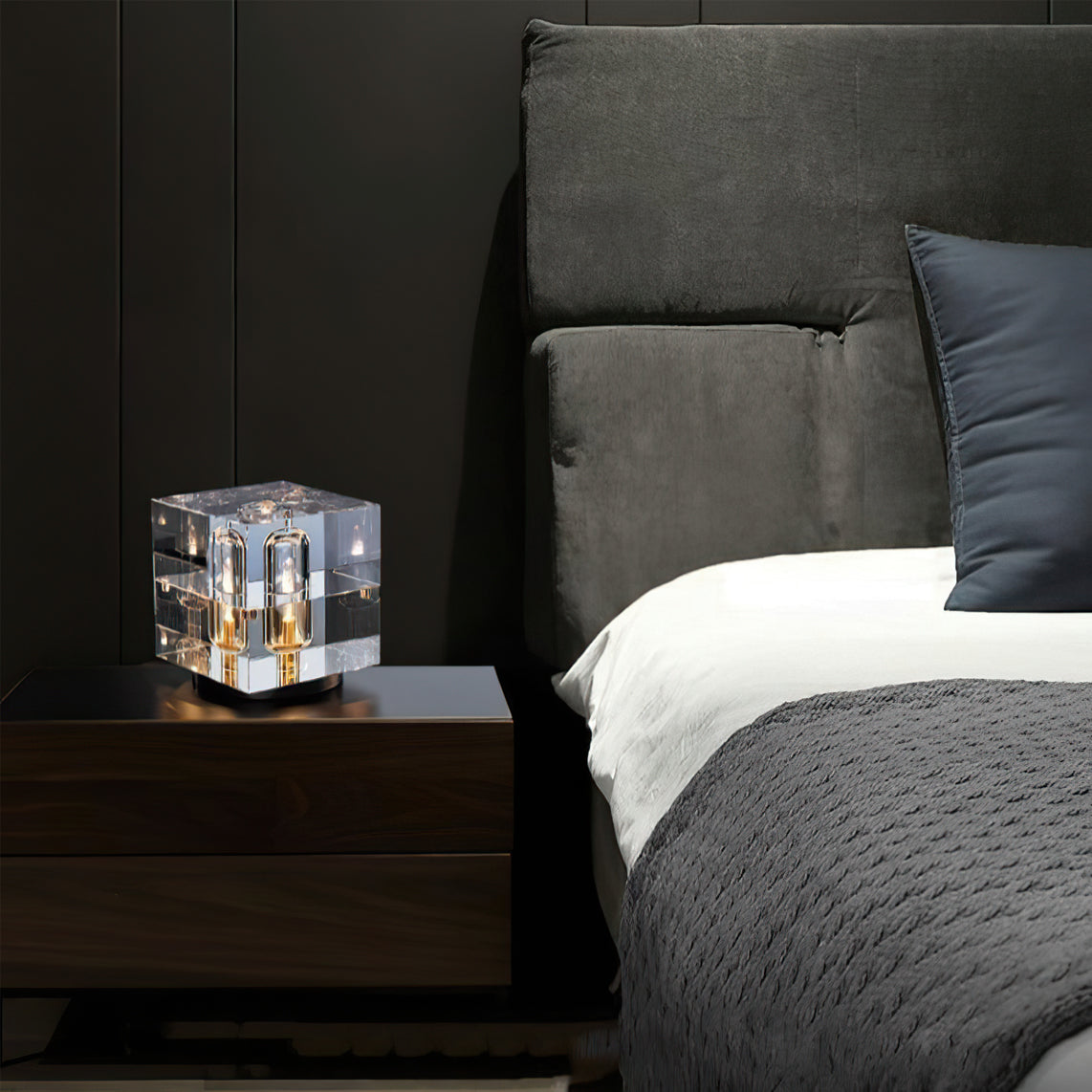 Glacon Table Lamp