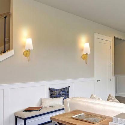 Griffin Wall Lamp