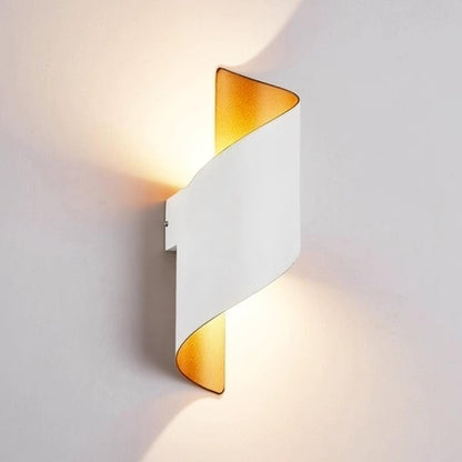 Helix Wall Lamp