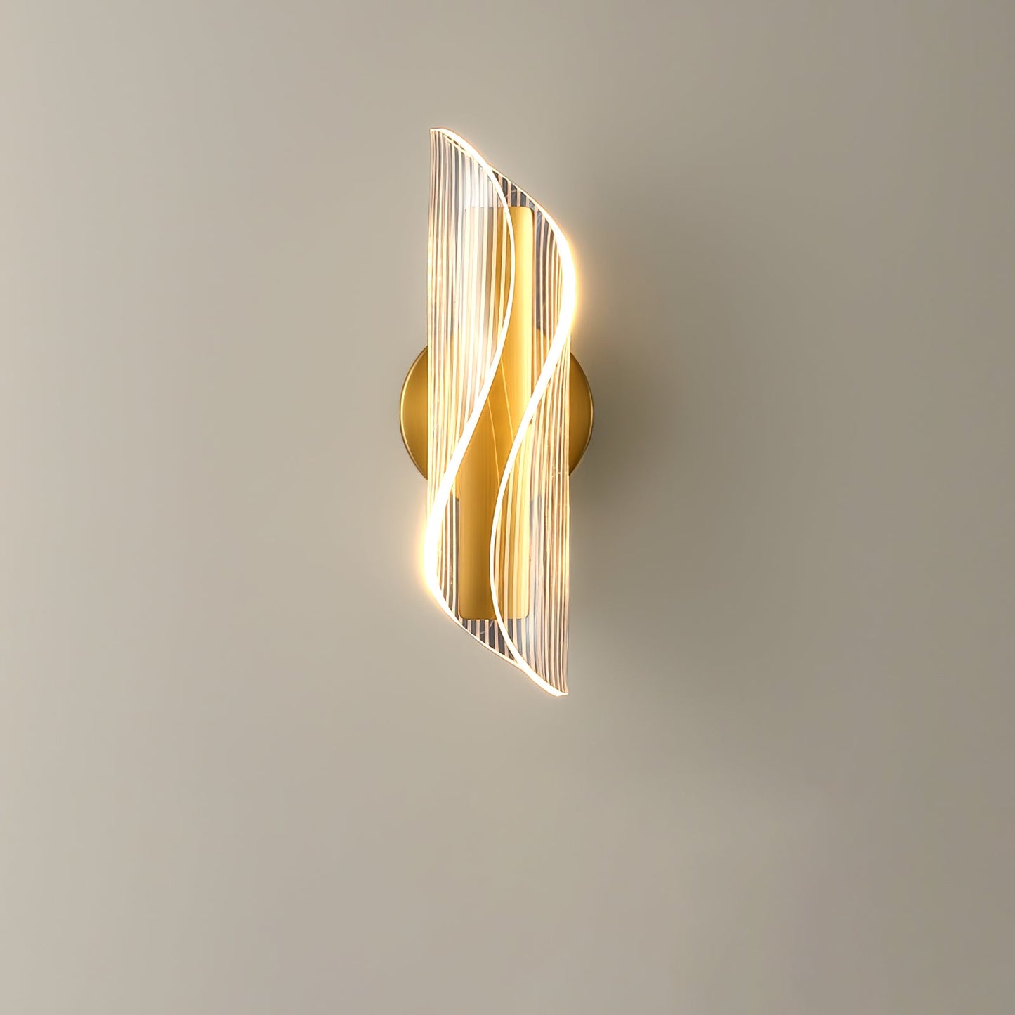 Hershal Luxe Wall Lamp