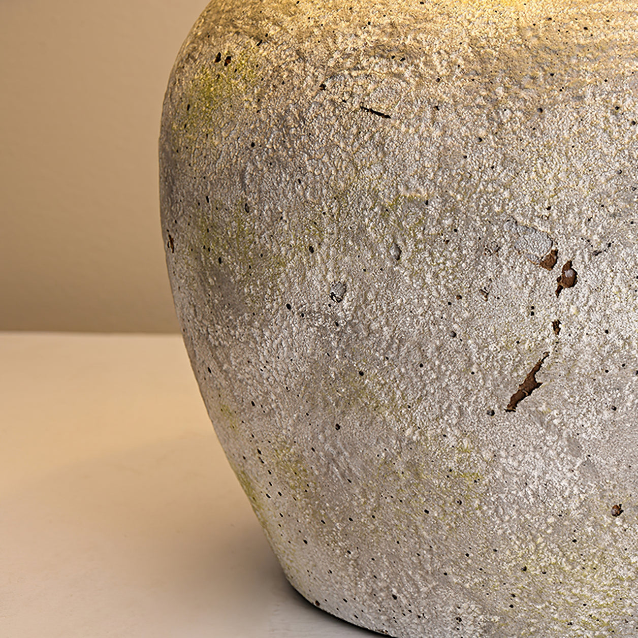 Houa Ceramic Table Lamp