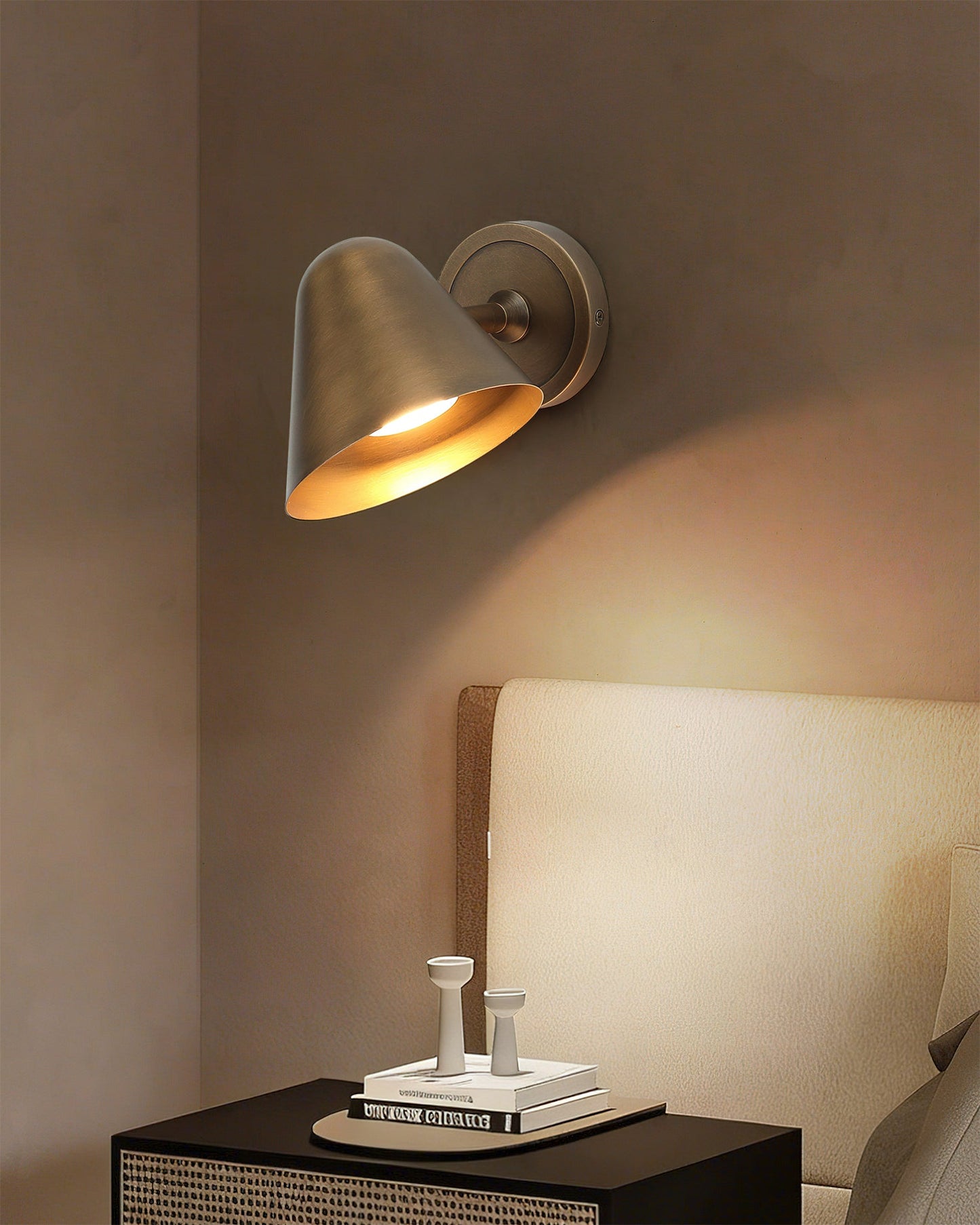 Janna Wall Lamp