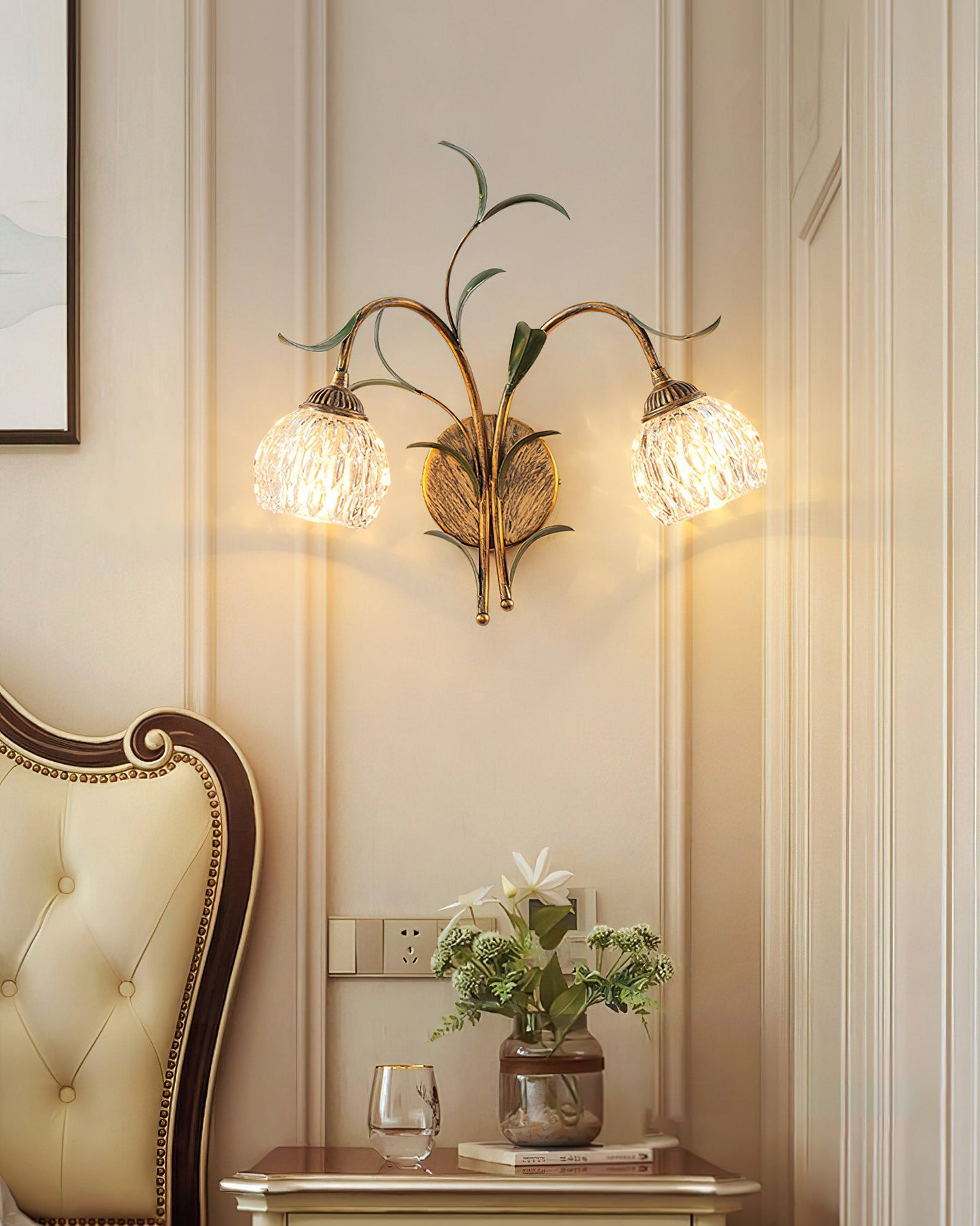 Jasmine Wall Light