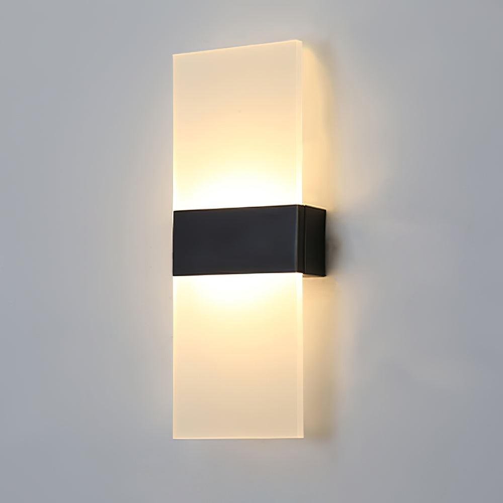 Jenks Wall Lamp