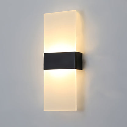 Jenks Wall Lamp