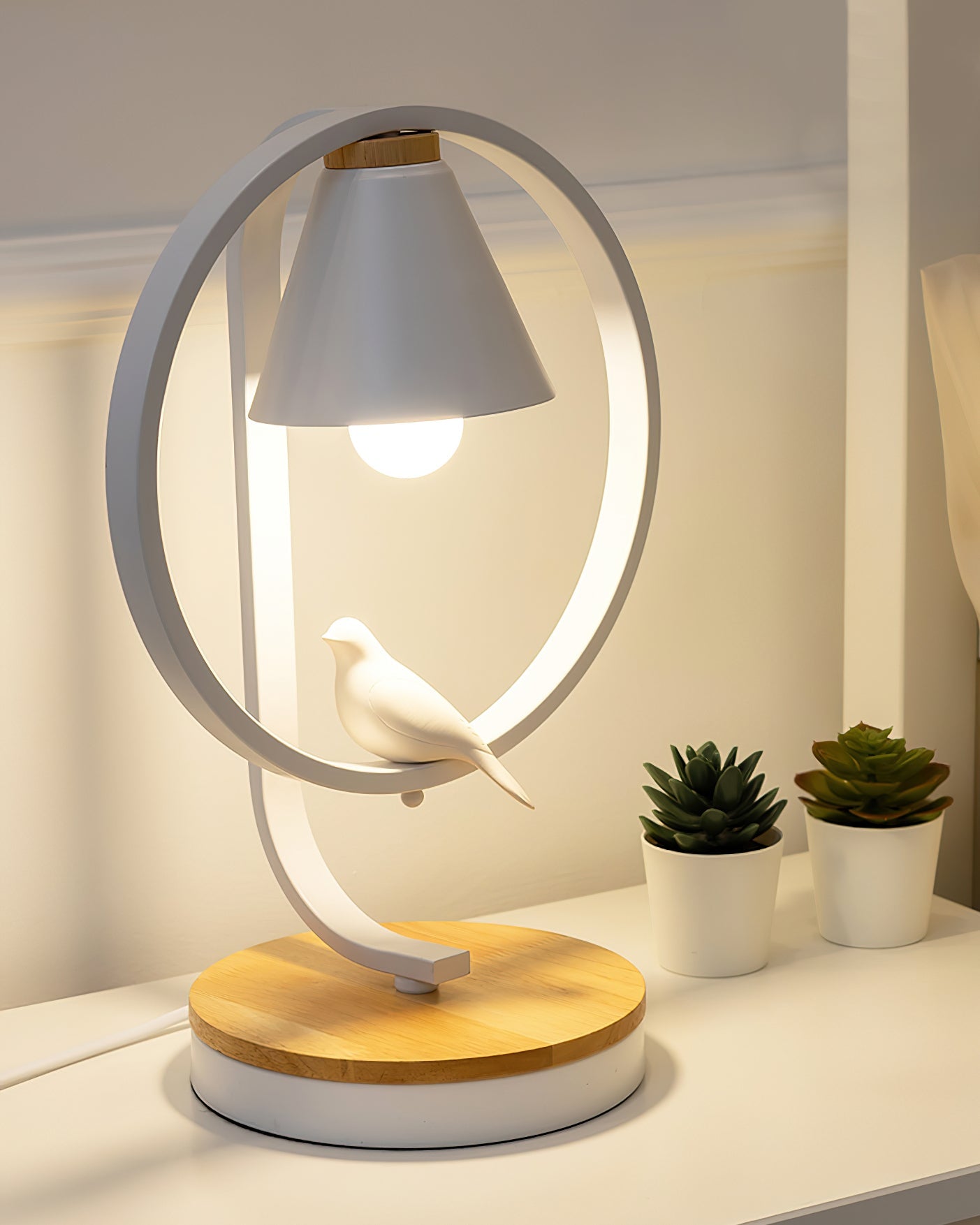 Kamilah Table Light