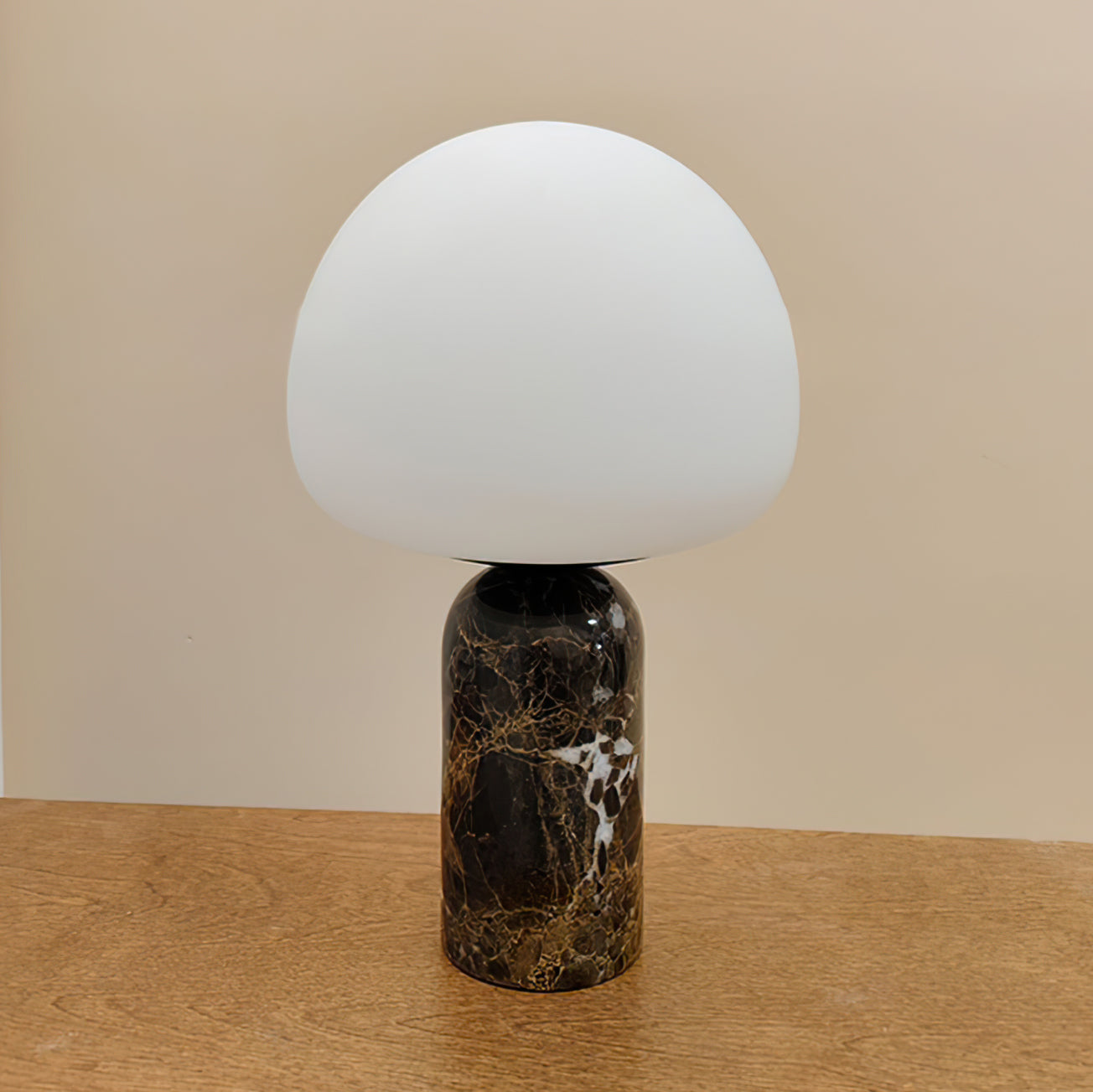 Kizu Table Lamp