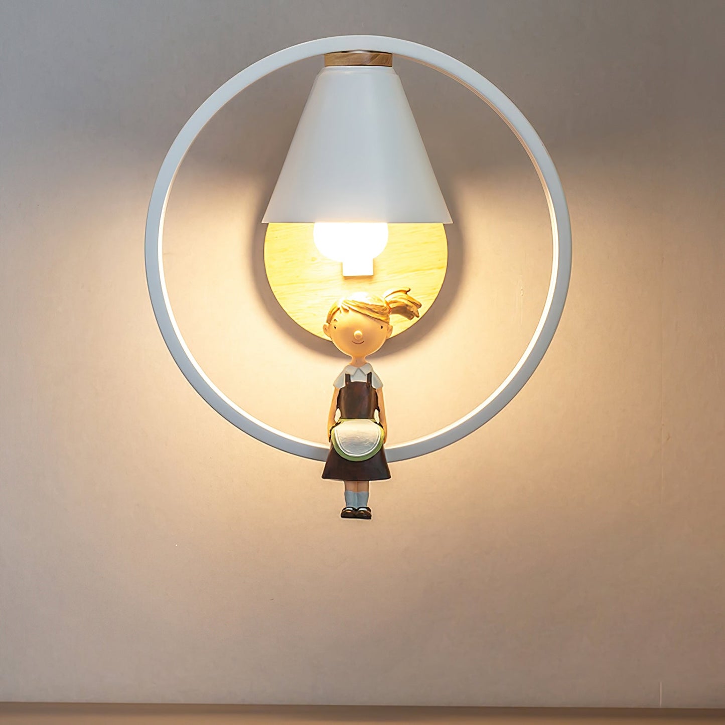 Kona Wall Light