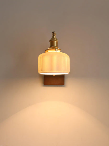 Laura Wood Wall Lamp